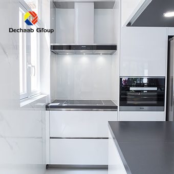 Aisle Design with All Accessories Modern Style Stainless Steel Cabinet