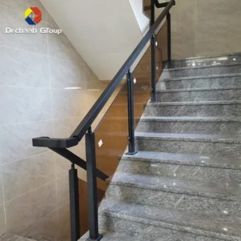 Easily Assembled Glass Railing for Safety and Decoration